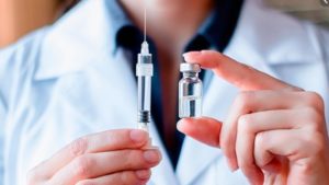 Covid-вакцинация: почему и для кого так важна вторая бустерная доза