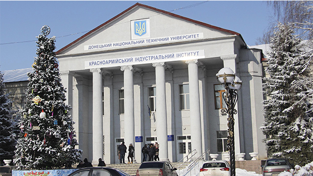 На Донбасі студенти створюють екрани від коронавірусу за допомогою 3D-друку