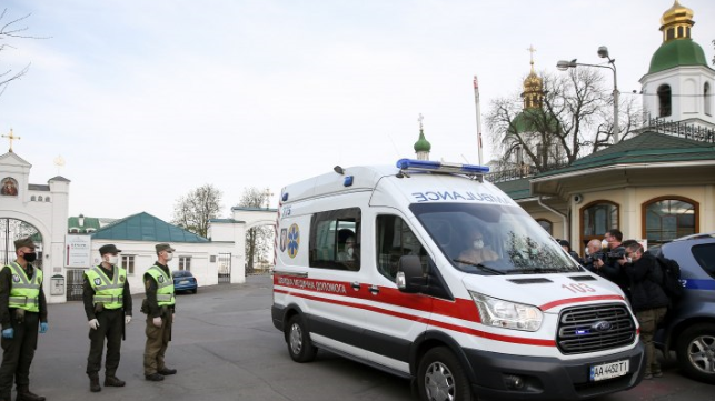 Коронавірус у Києво-Печерській лаврі: захворіли всі священики