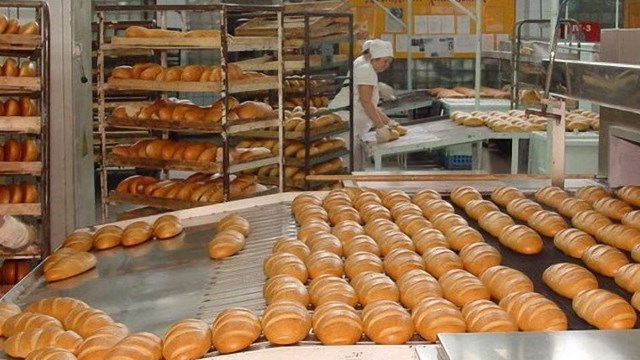 Як печуть українські батони і обманюють споживача
