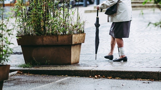 Болять кістки? До дощу. Чому зі зміною клімату стане більше метеозалежних людей