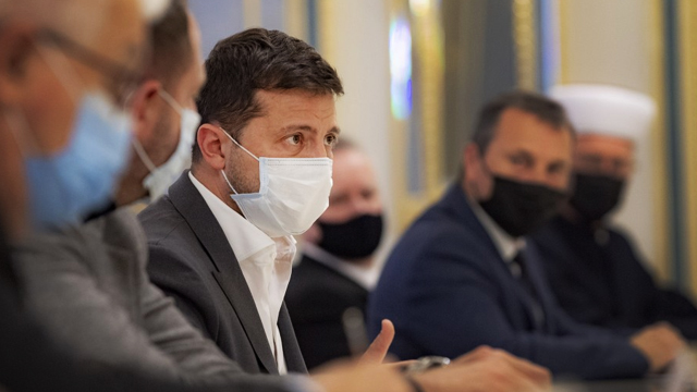 Перші партії вакцини проти Covid-19 Україна має отримати у січні 2021 – Зеленський