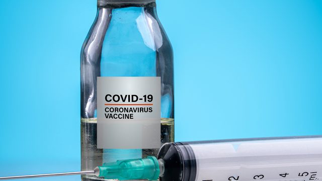 Pfizer просить FDA зареєструвати вакцину від Covid-19 за спрощеною схемою