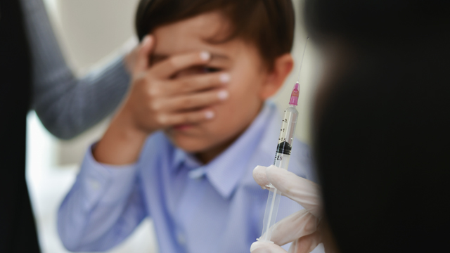 Не можна вагітним і дітям: рекомендації ВООЗ щодо Covid-вакцини від Moderna