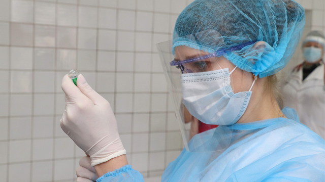 У березні Україна отримає понад 2 млн доз вакцини AstraZeneca і Pfizer