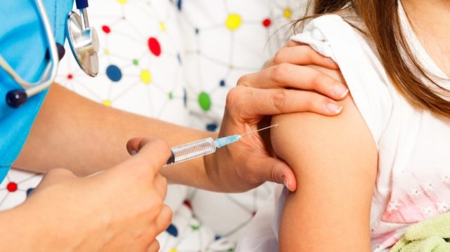 В Японії дозволили вакцину Pfizer/BioNTech для дітей від 12 років