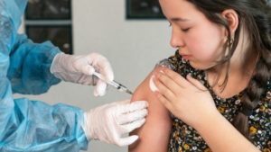 70% людей вакцинировать не удастся. Кузин об иммунизации от Covid-19 в Украине