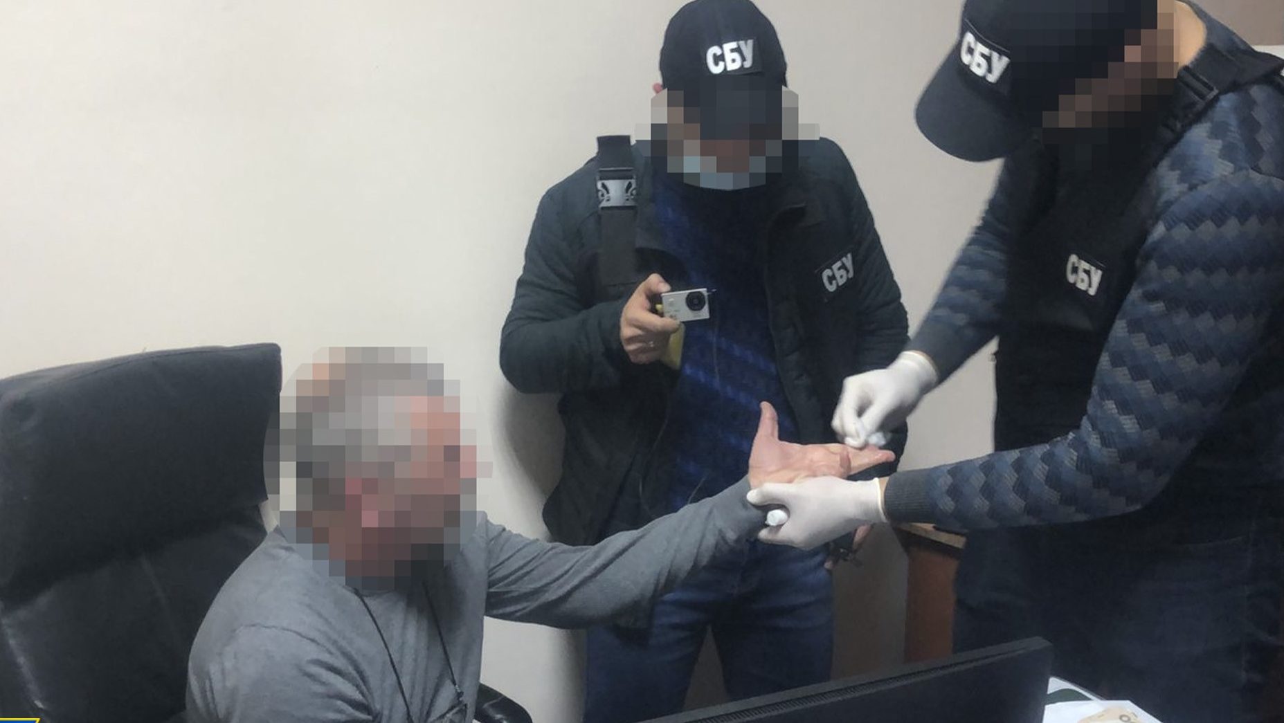підробка сертифікатів