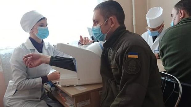 кров, дніпро