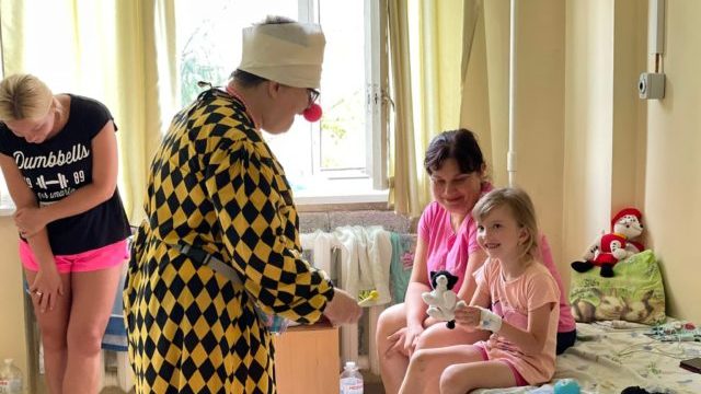 клоун в больнице
