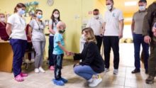За участю першої леді України: семеро дітей з онкологією вирушили на лікування до Італії Зеленська
