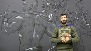 Алі