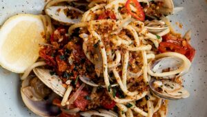паста с морепродуктами в сливочном соусе