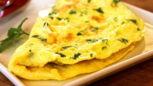 Нежный и пышный: рецепт вкусного омлета с молоком
