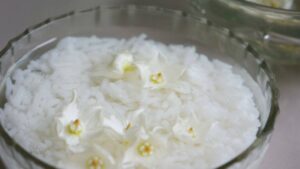 Тренд на рисовую воду: эксперты рассказали, насколько это эффективно для здоровья волос