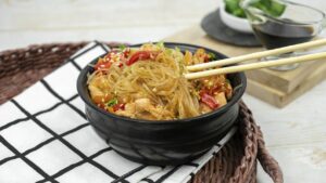 Фунчоза з куркою