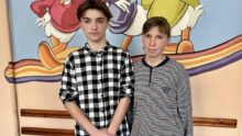Майже сім років дихав однією легенею: у Львові врятували 16-річного підлітка з пневмотораксом пацієнт з мамою