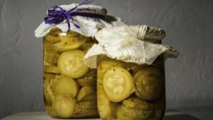 Салати з кабачків на зиму консервація