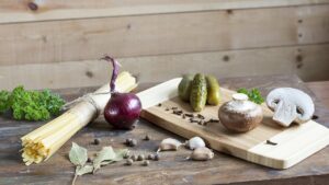 Мариновані огірки з шампіньйонами на зиму: простий рецепт